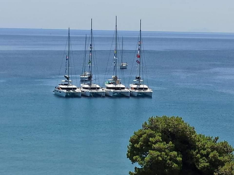 Anatoli Hotel Agia Marina  Екстериор снимка